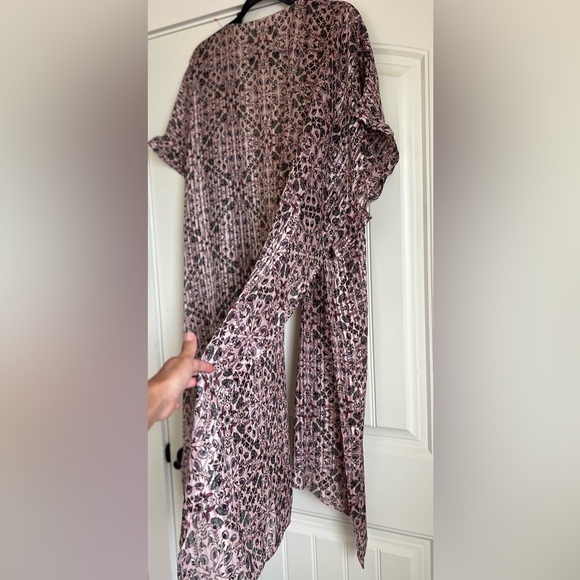 NWT BCBGeneration Floral pleated Kimono Tunic Open Front Flutter Sleeve Cover OS - Picture 6 of 9